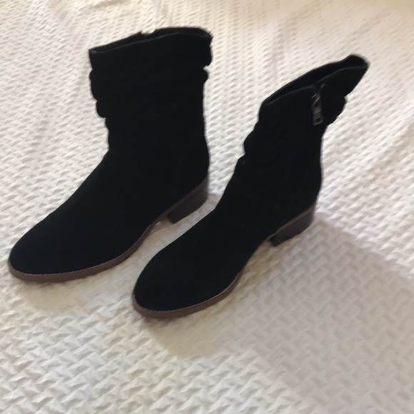 LUCCA LANE Donny Bootie - Picture 2 of 16